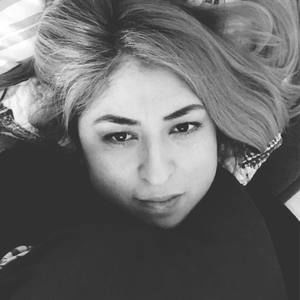 Meet your Posher, Elizabeth